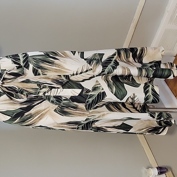 Palm-printed tie-back dress by Great Jones - Picture 3 of 8